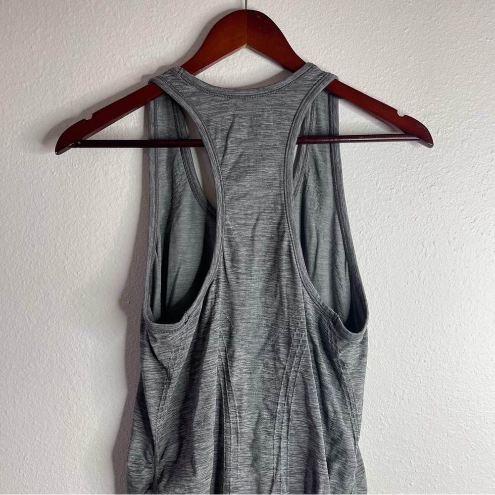 Athleta Fastest Track Racerback Tank Size Medium - Picture 3 of 11